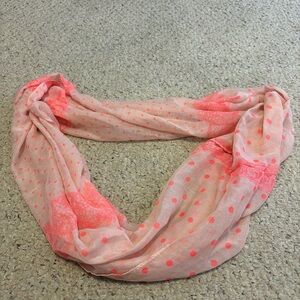 SCARF ME NWT INFINITY SCARF
